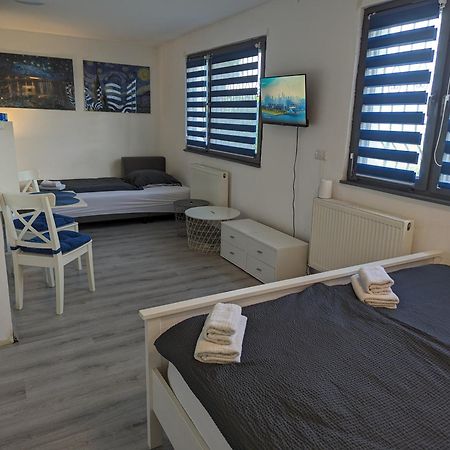 Lovely Studio With Free Parking On Premisis Asten Exterior foto